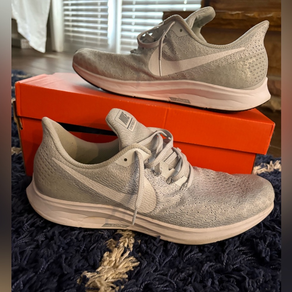 Nike Light Gray Air Zoom Pegasus 37 TB Athletic Sneakers size 10.5